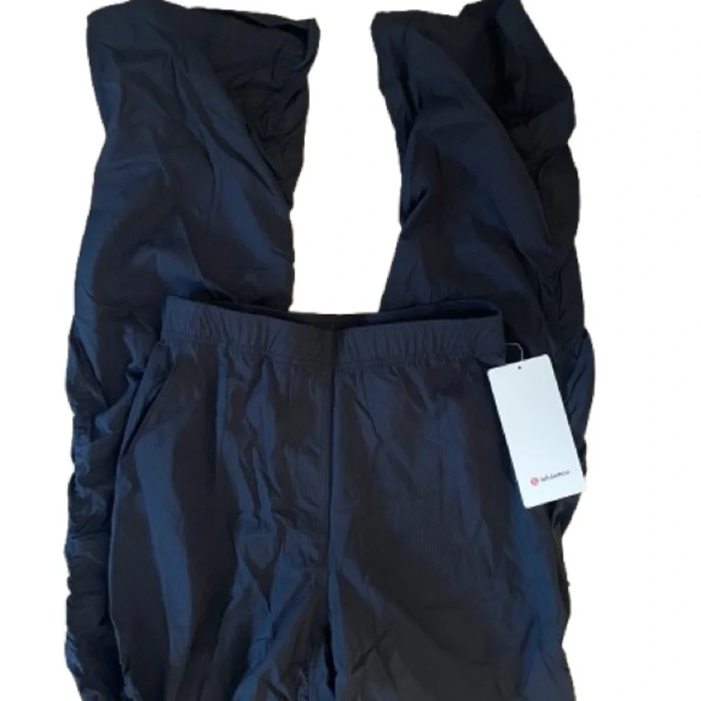 NWT Lululemon Dance Studio Slim-Fit High-Rise Flared Pant Black Small